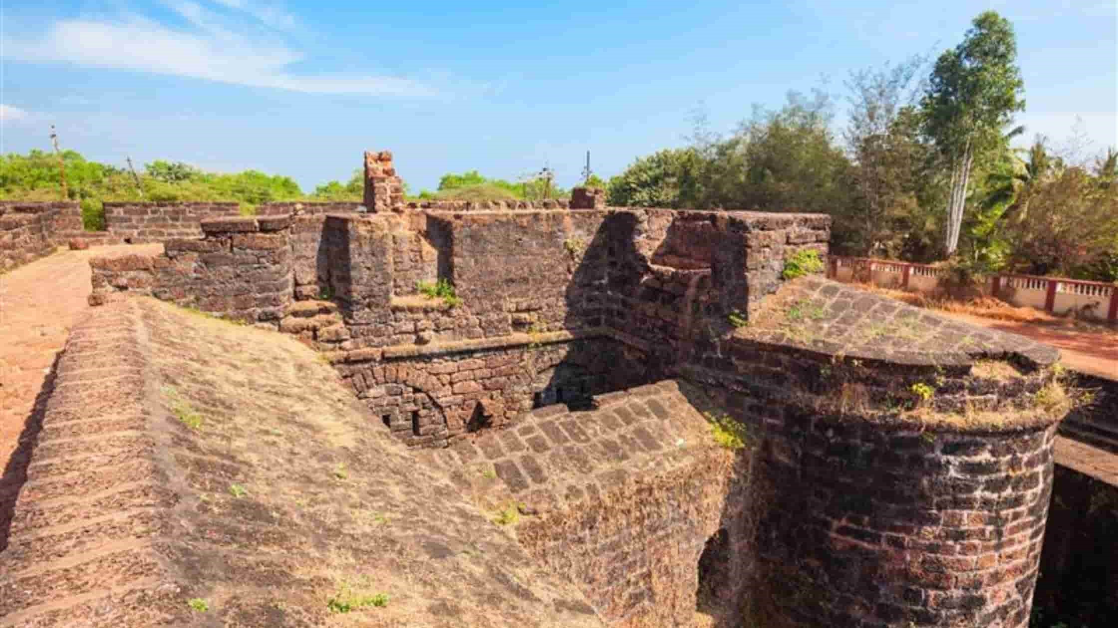 sindhudurg airport taxi